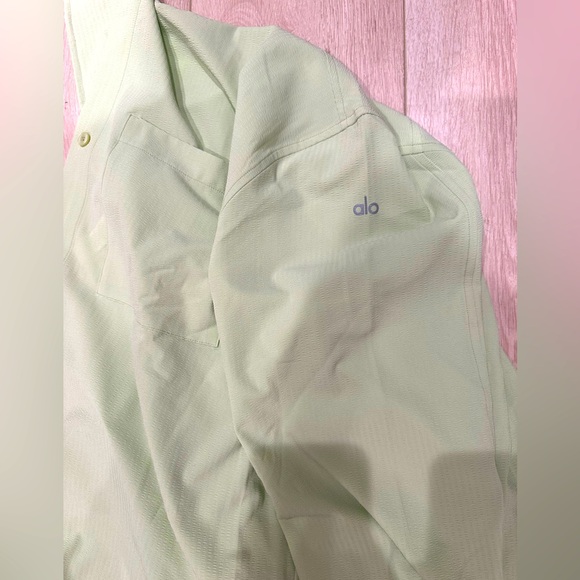 Dream Escape button down long sleeve in ice green tea - Picture 5 of 5